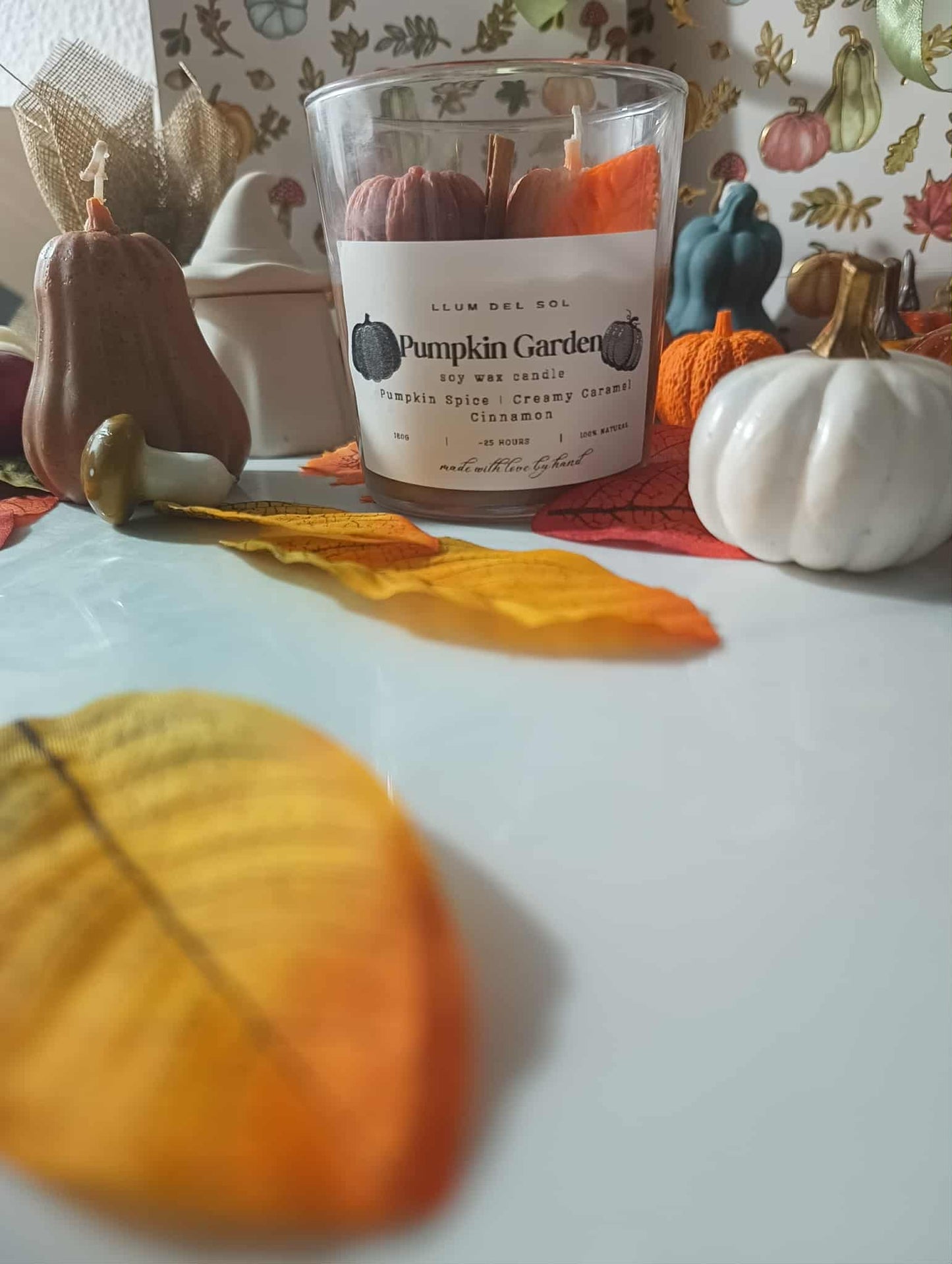 Pumpkin Cream Chai – Pumpkin Spice, Creamy Caramel & Cinnamon Chai Candle