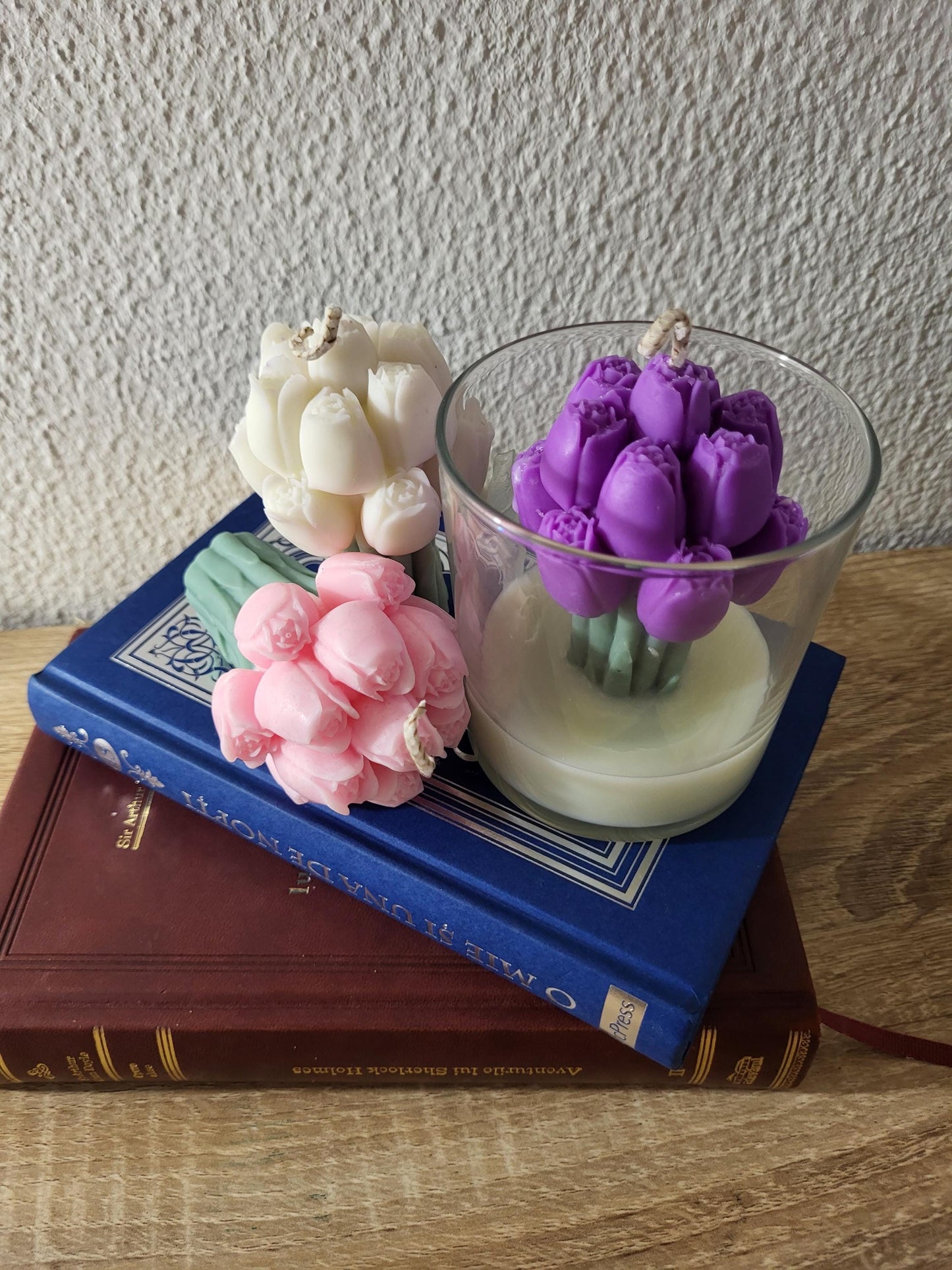 Tulip Bouquet Candle in Glass: Handcrafted Soy Wax Floral Gift