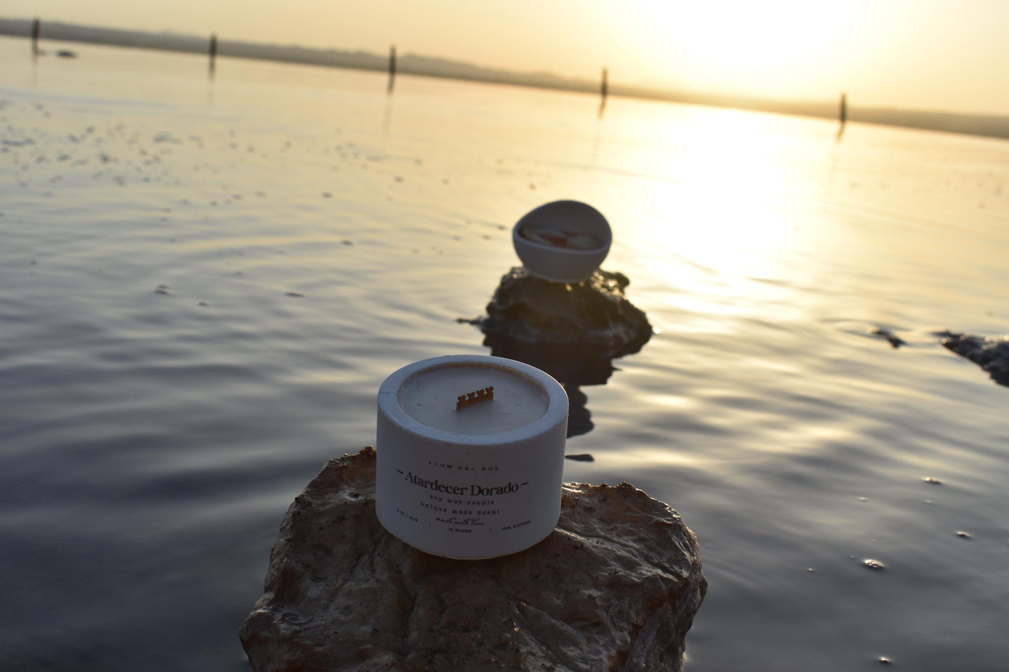 Amber & Vanilla Soy Wax Candle: Mediterranean Sunset Scent