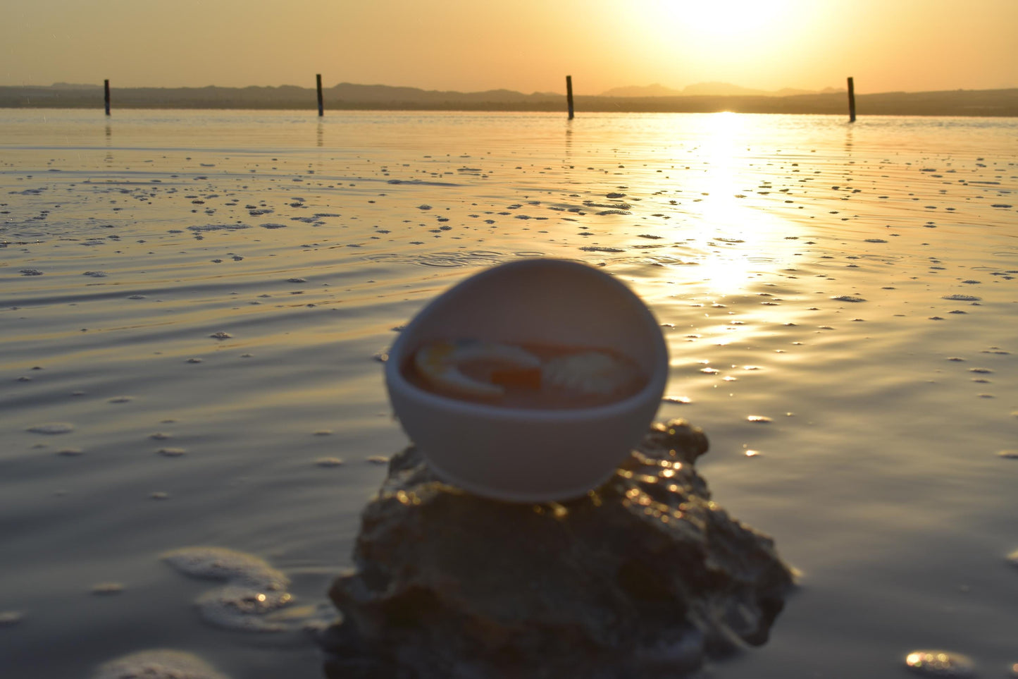 Amber & Vanilla Soy Wax Candle: Mediterranean Sunset Scent