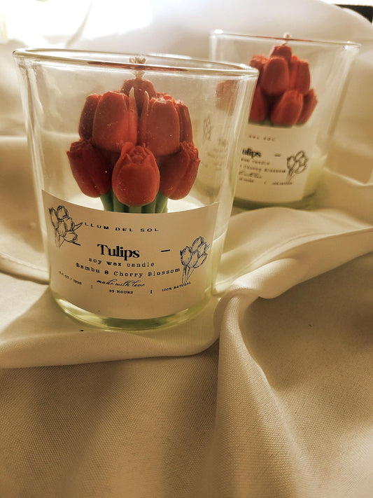 Tulip Bouquet Candle in Glass: Handcrafted Soy Wax Floral Gift